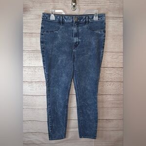 American Eagle Sky‎ High Jegging Size 12 REGULAR